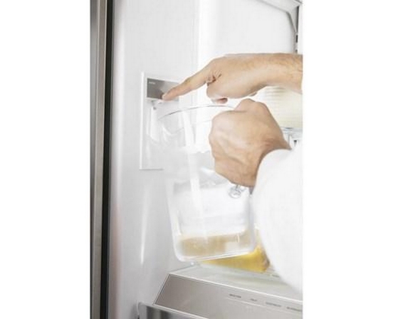 Thermador 36-Inch Freestanding French 3-Door Refrigerator With Home Connect™ - T36FT820NS