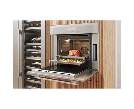 Thermador 30-Inch, 2.8 Cu. Ft. Built-In Single Wall Oven With Steam Convection - MEDS301BS
