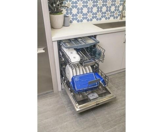 Thermador Built-In Dishwasher With Professional Handle - DWHD640EFP