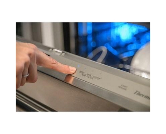 Thermador Built-In Dishwasher With Professional Handle - DWHD660EFP