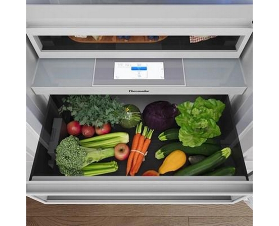 Thermador 30-Inch, 16.6 Cu. Ft. Built-In Bottom Freezer Refrigerator With Wi-Fi - T30IB100SP