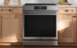 Frigidaire Gallery 30' Front Control Induction Range with Total Convection - GCFI306CBF