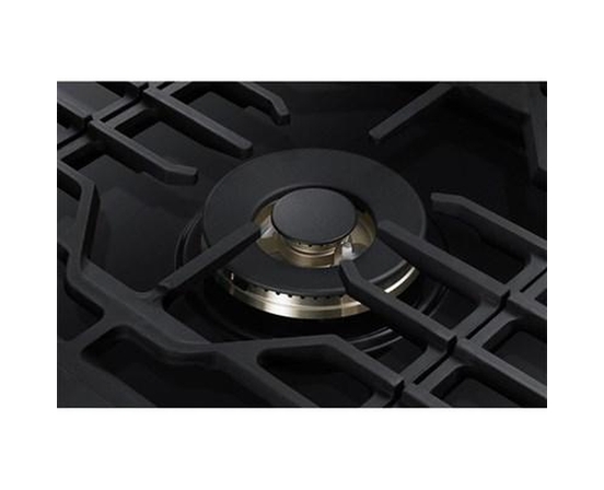 Samsung 30-Inch Built-In Gas Cooktop With Wi-Fi Connectivity - NA30N7755TG/AA