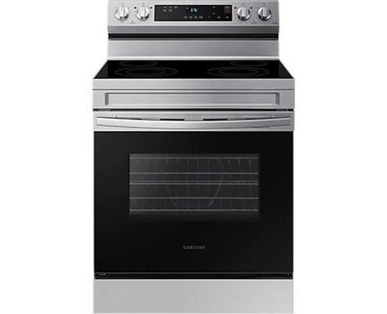 Samsung 30-Inch Freestanding Electric Range With Wi-Fi Connect - NE63A6111SS/AC