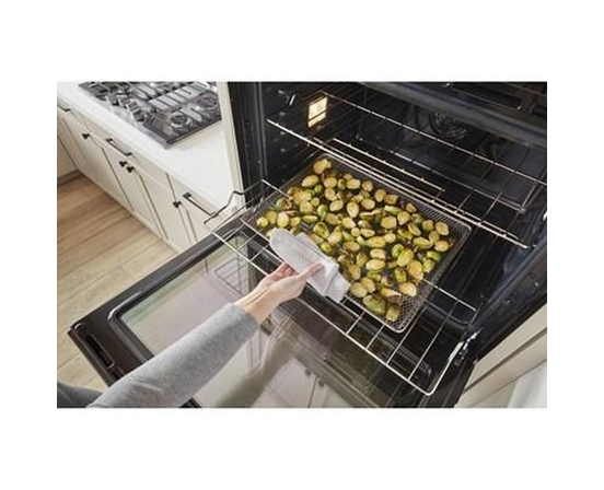 Whirlpool 27-Inch 4.3 Cu. Ft. Single Wall Oven With Air Fry - WOES7027PZ