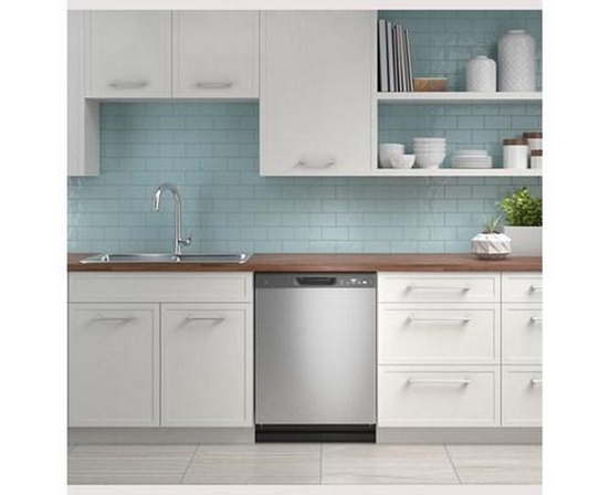 GE Built-In Dishwasher With Front Controls - GDF510PSRSS
