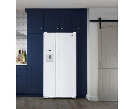 GE 33-Inch, 23 Cu. Ft. Side-By-Side Refrigerator With Water And Ice Dispensing System - GSS23GGPWW
