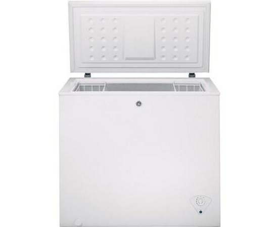GE 7 Cu. Ft. Chest Freezer With Adjustable Temperature Control - FCM7STWW